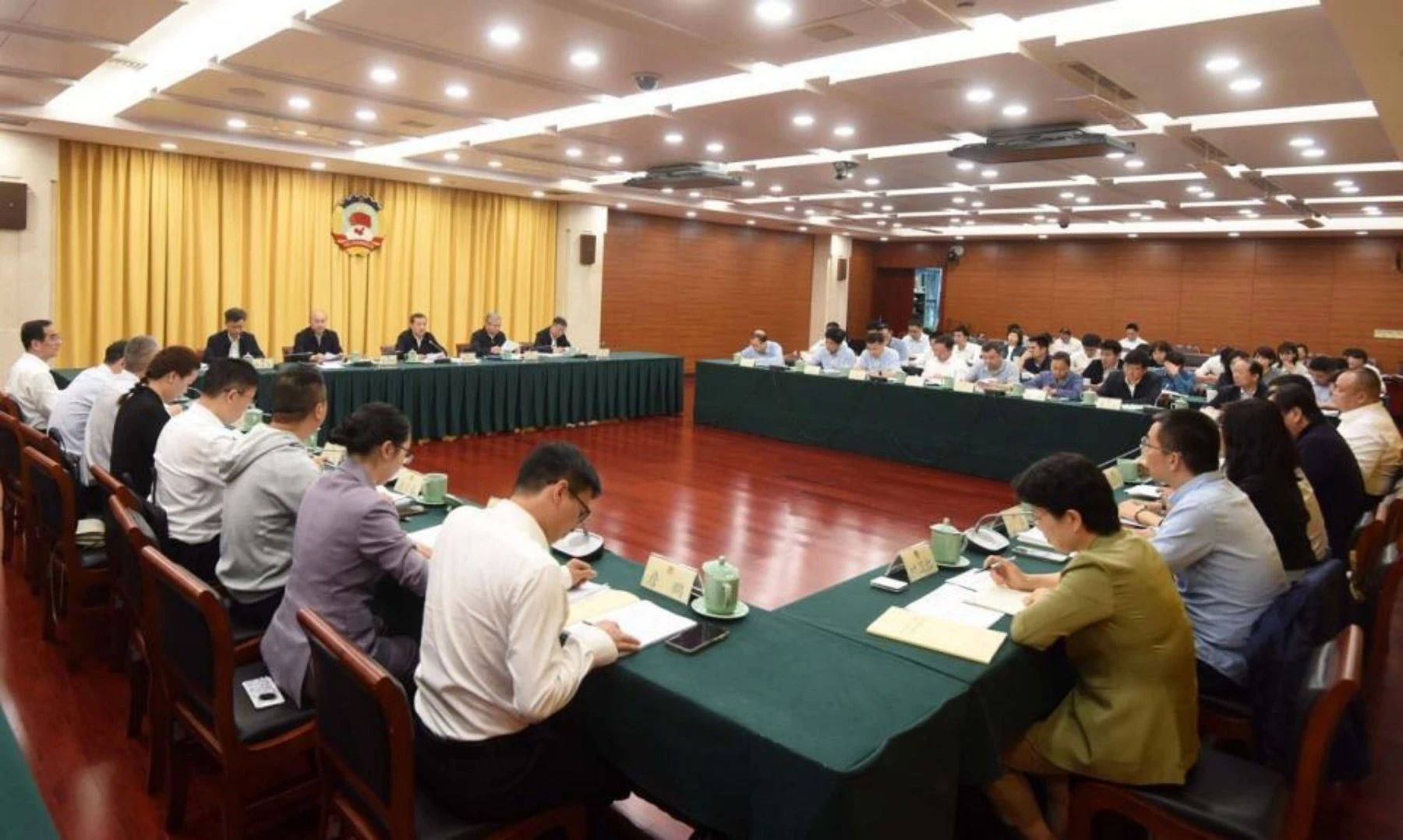 我院共富中心副主任詹鹏参加省政协民主协商会并发言